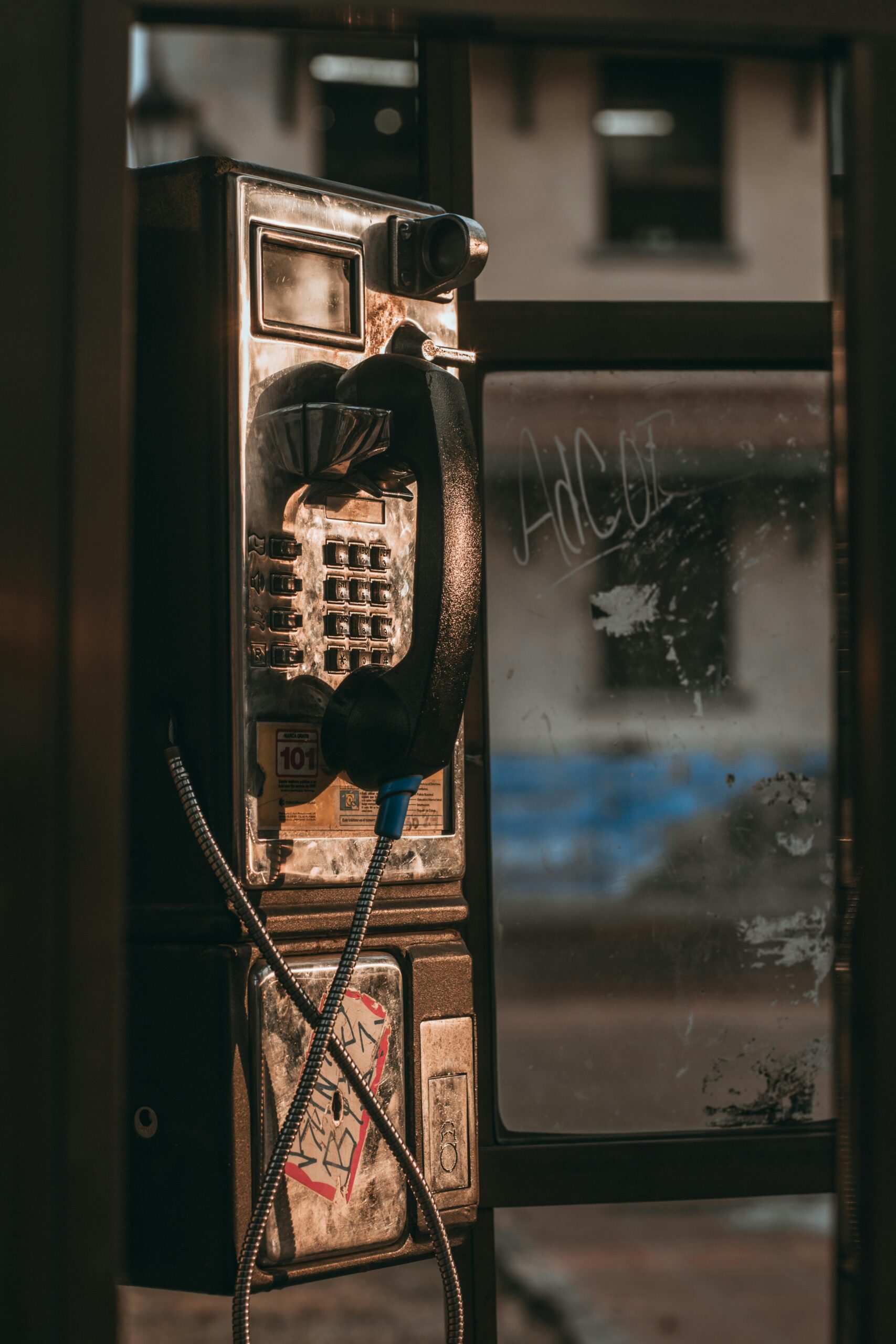 telephone 1